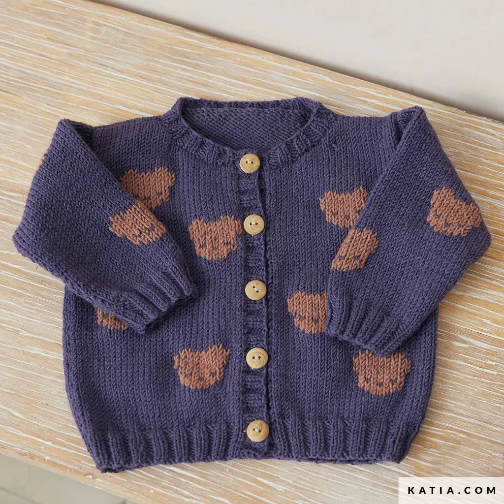 patron-tejer-punto-ganchillo-bebe-chaqueta-otono-invierno-katia-7920-16-01-g.webp