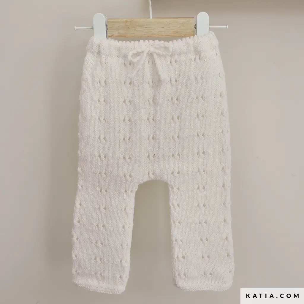 patron-tejer-punto-ganchillo-bebe-pantalon-otono-invierno-katia-7920-8-g.webp