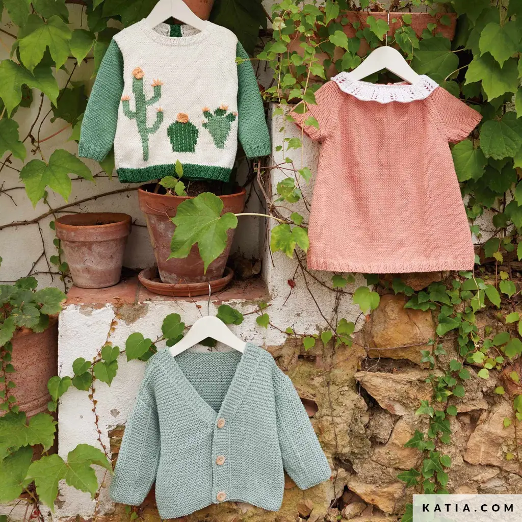 patron-tejer-punto-ganchillo-bebe-chaqueta-primavera-verano-katia-7900-31-01-g.webp