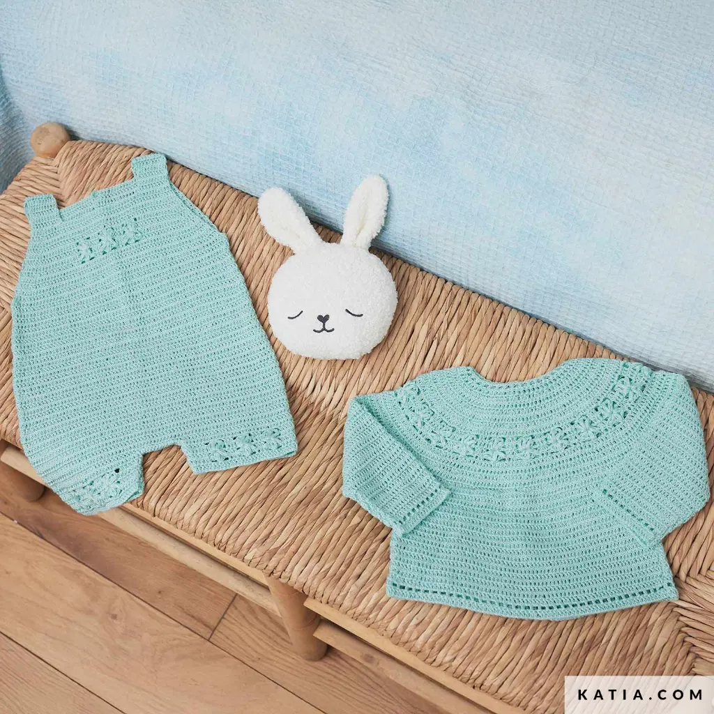 patron-tejer-punto-ganchillo-bebe-jersey-primavera-verano-katia-7900-11-02-g.webp