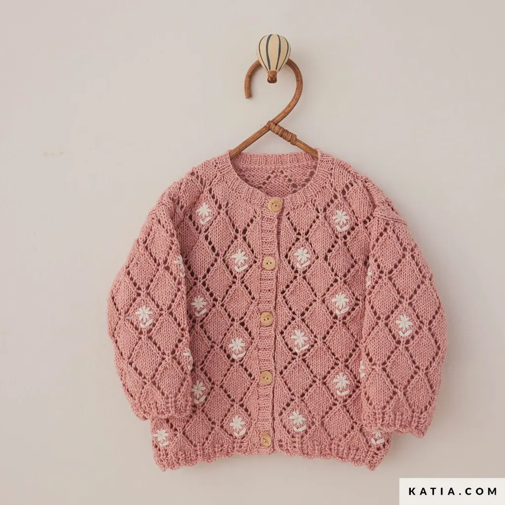 patron-tejer-punto-ganchillo-bebe-jersey-primavera-verano-katia-7900-12-g.webp