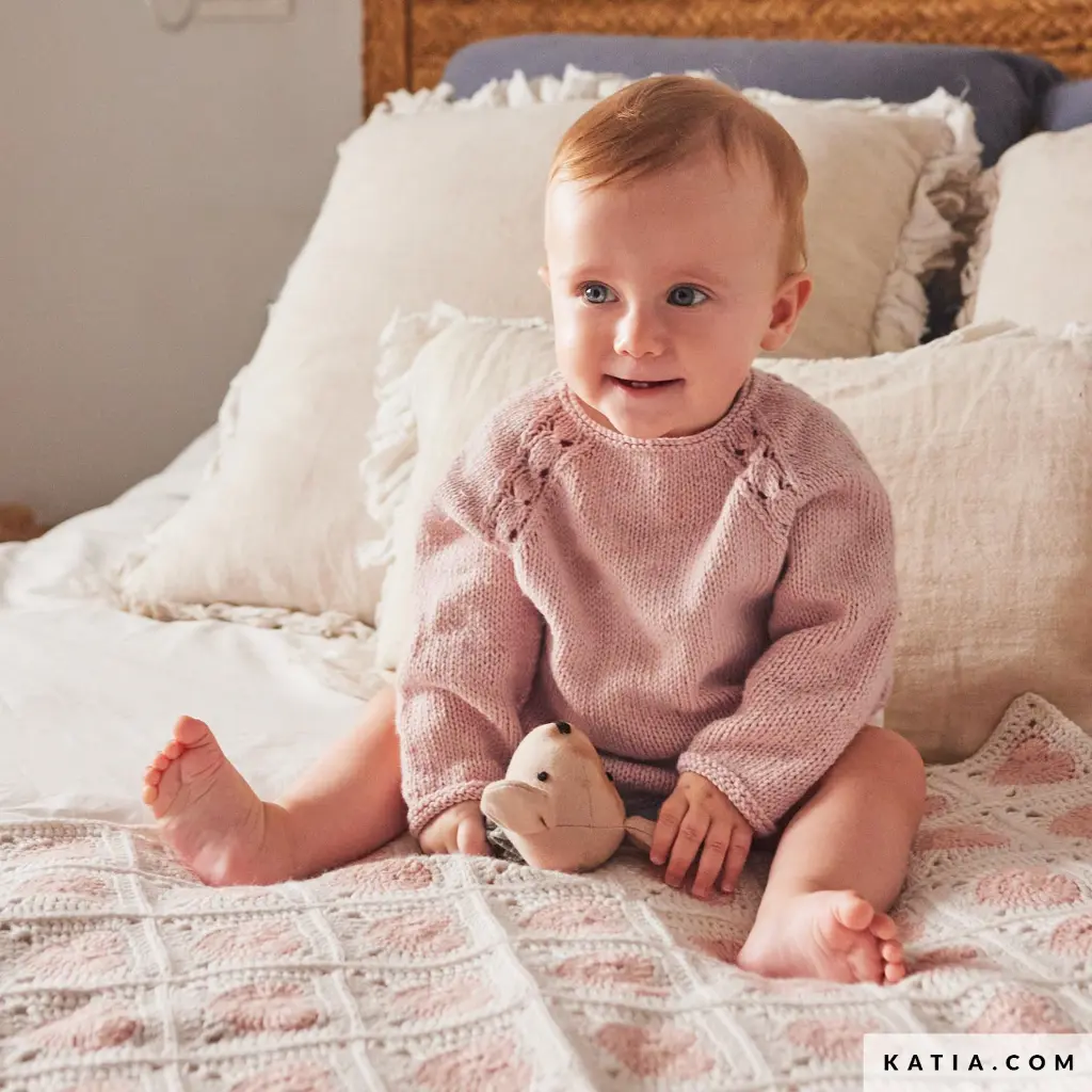 patron-tejer-punto-ganchillo-bebe-jersey-primavera-verano-katia-7900-3-02-g.webp